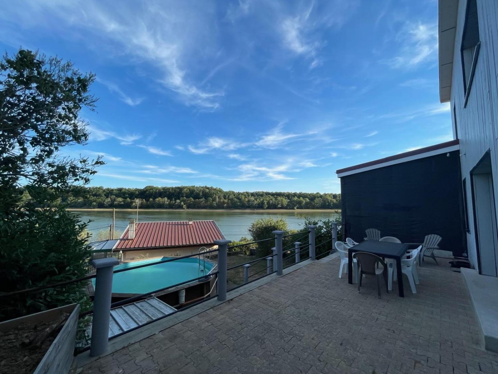 Cottage Chaleureux Avec Vue Sur Lac Changey Exterior foto